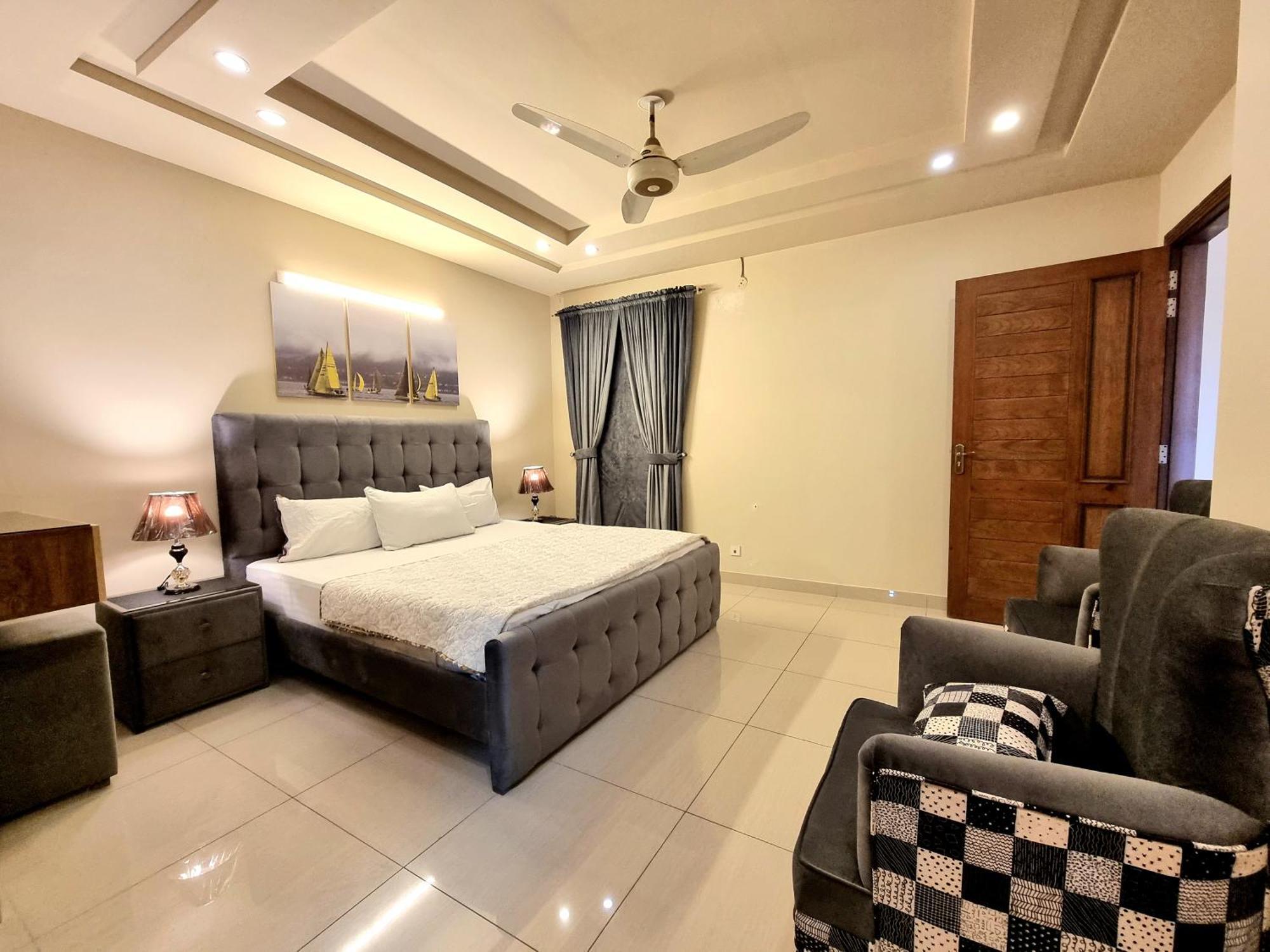 Executive 3 Bedrooms Apartment In Bahria Town Ravalpindi Kültér fotó