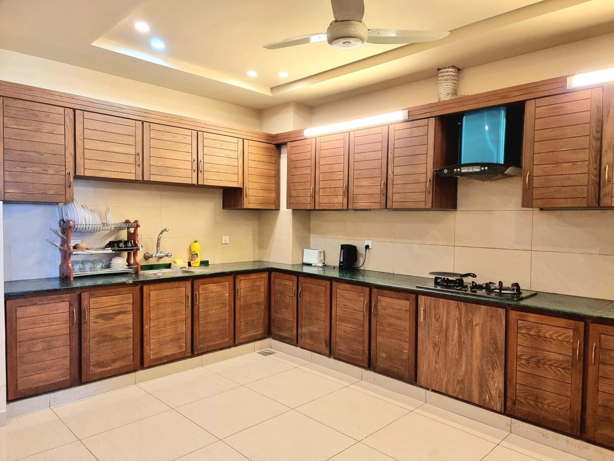 Executive 3 Bedrooms Apartment In Bahria Town Ravalpindi Kültér fotó
