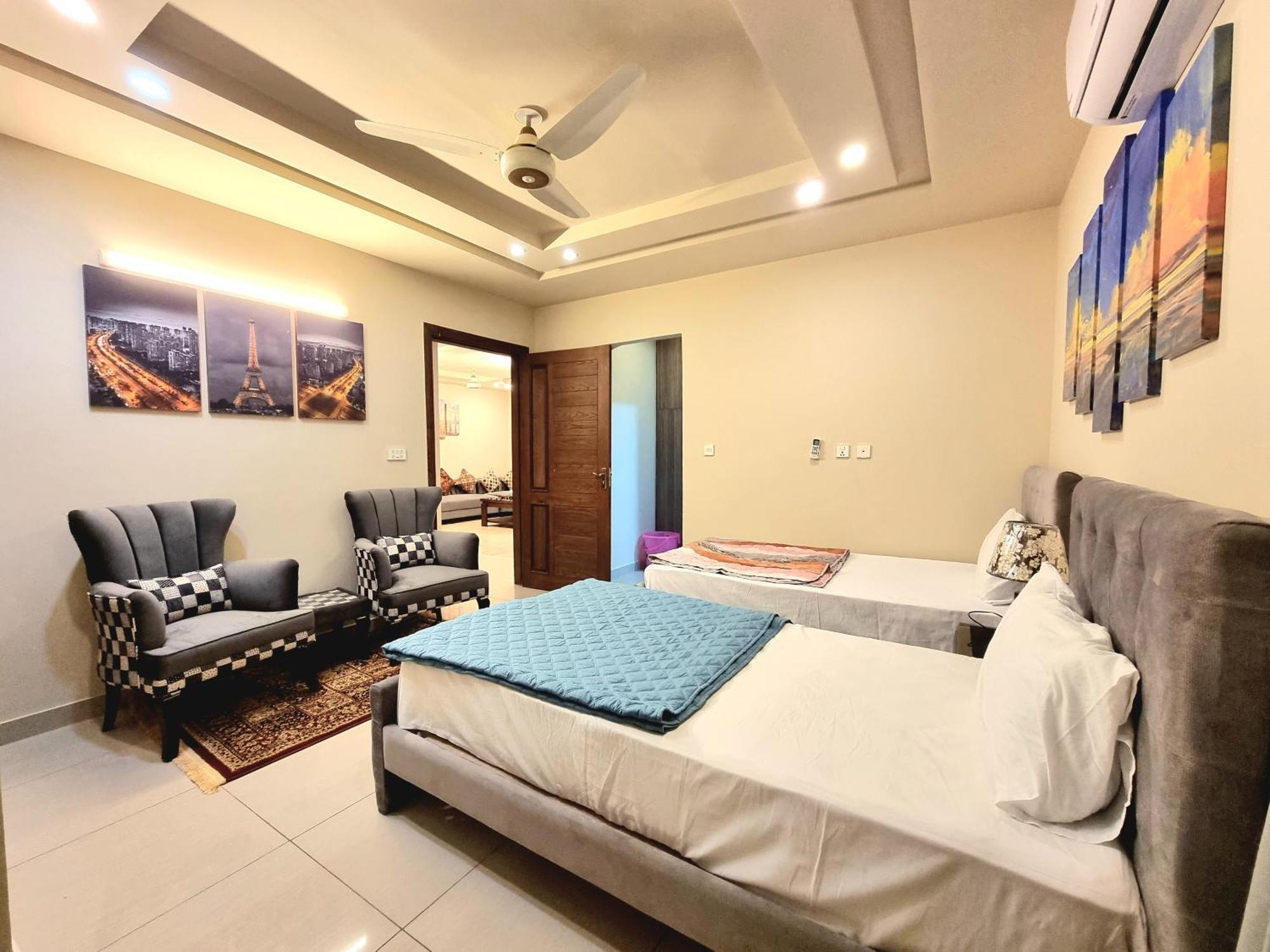 Executive 3 Bedrooms Apartment In Bahria Town Ravalpindi Kültér fotó