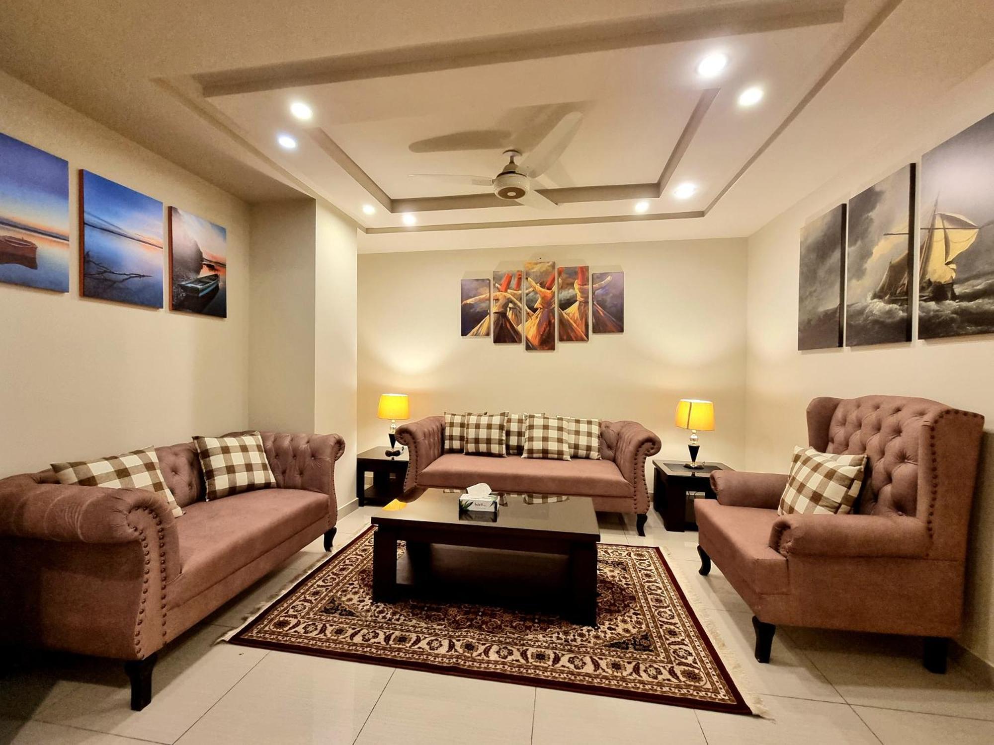 Executive 3 Bedrooms Apartment In Bahria Town Ravalpindi Kültér fotó